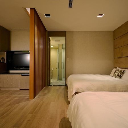 The Sun Hot Spring & Resort Taichung Esterno foto