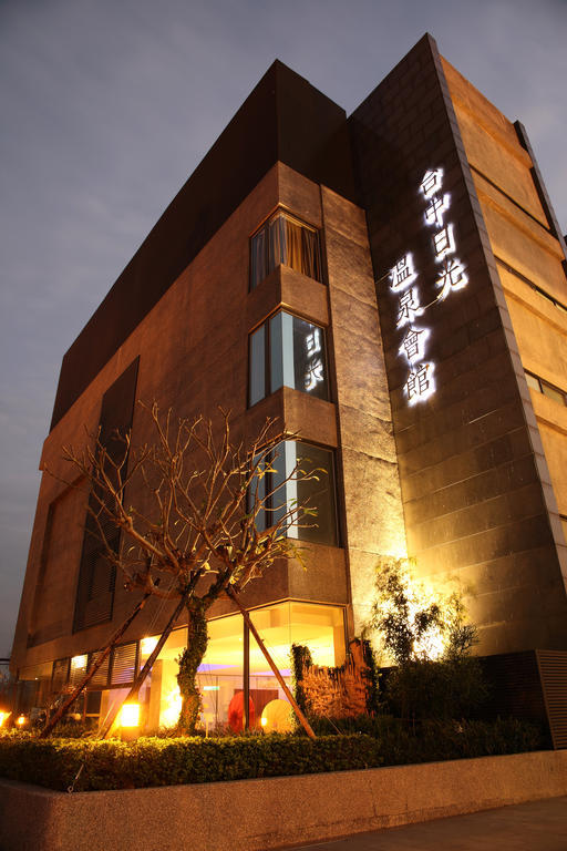 The Sun Hot Spring & Resort Taichung Esterno foto