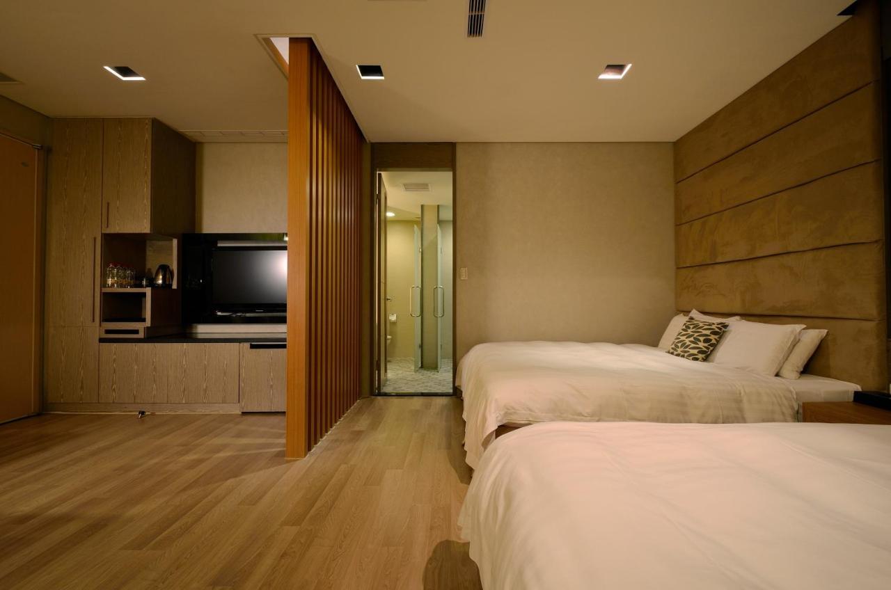 The Sun Hot Spring & Resort Taichung Esterno foto