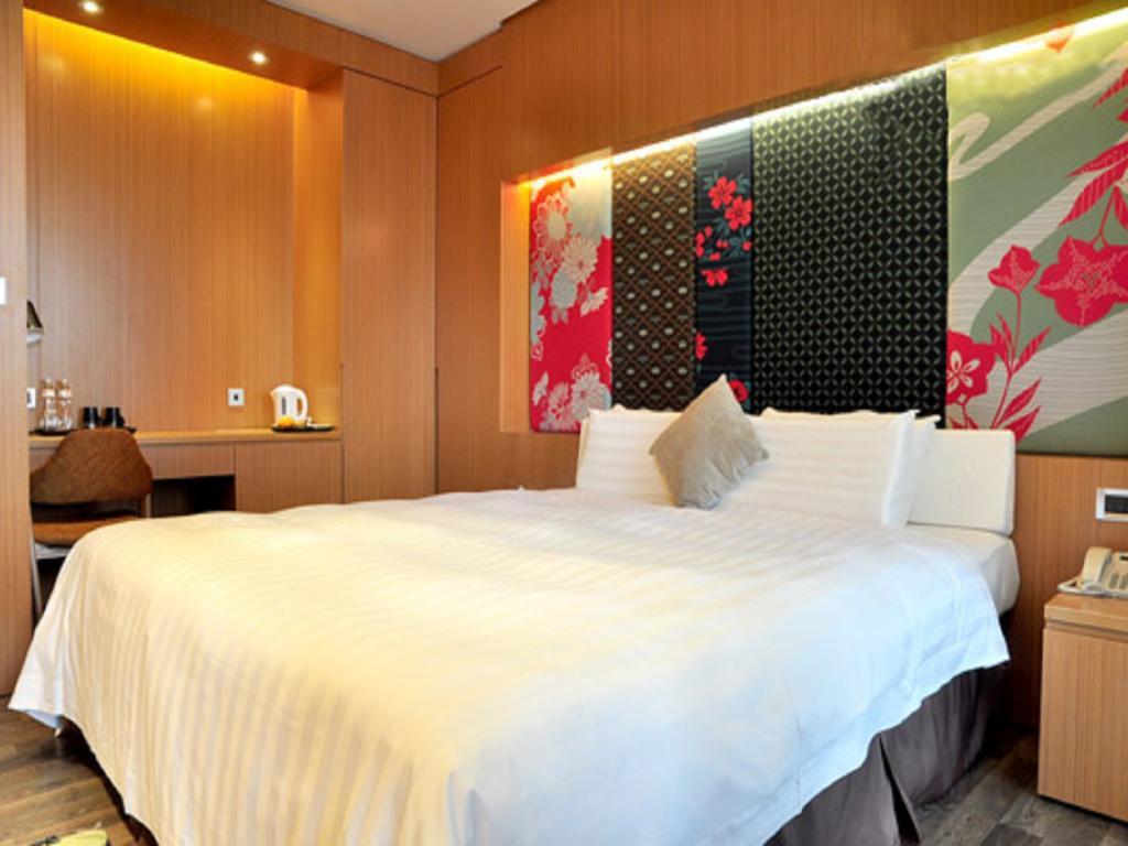The Sun Hot Spring & Resort Taichung Esterno foto